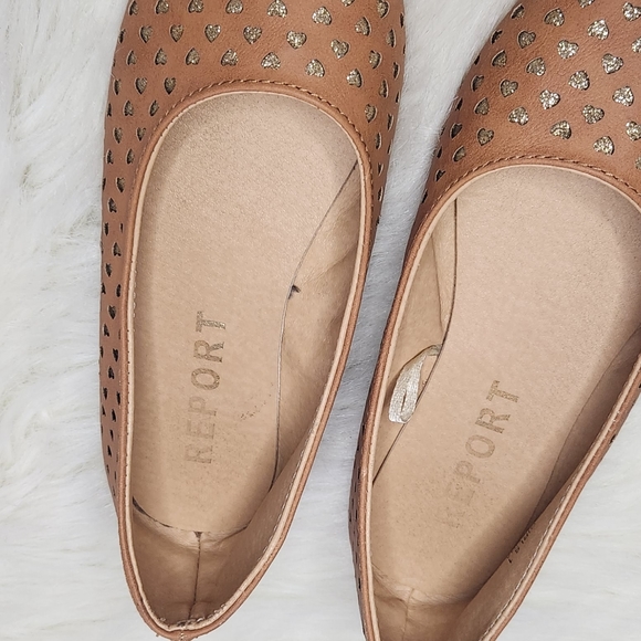Girls Heart Cutout Flats (size 1) - Picture 7 of 9